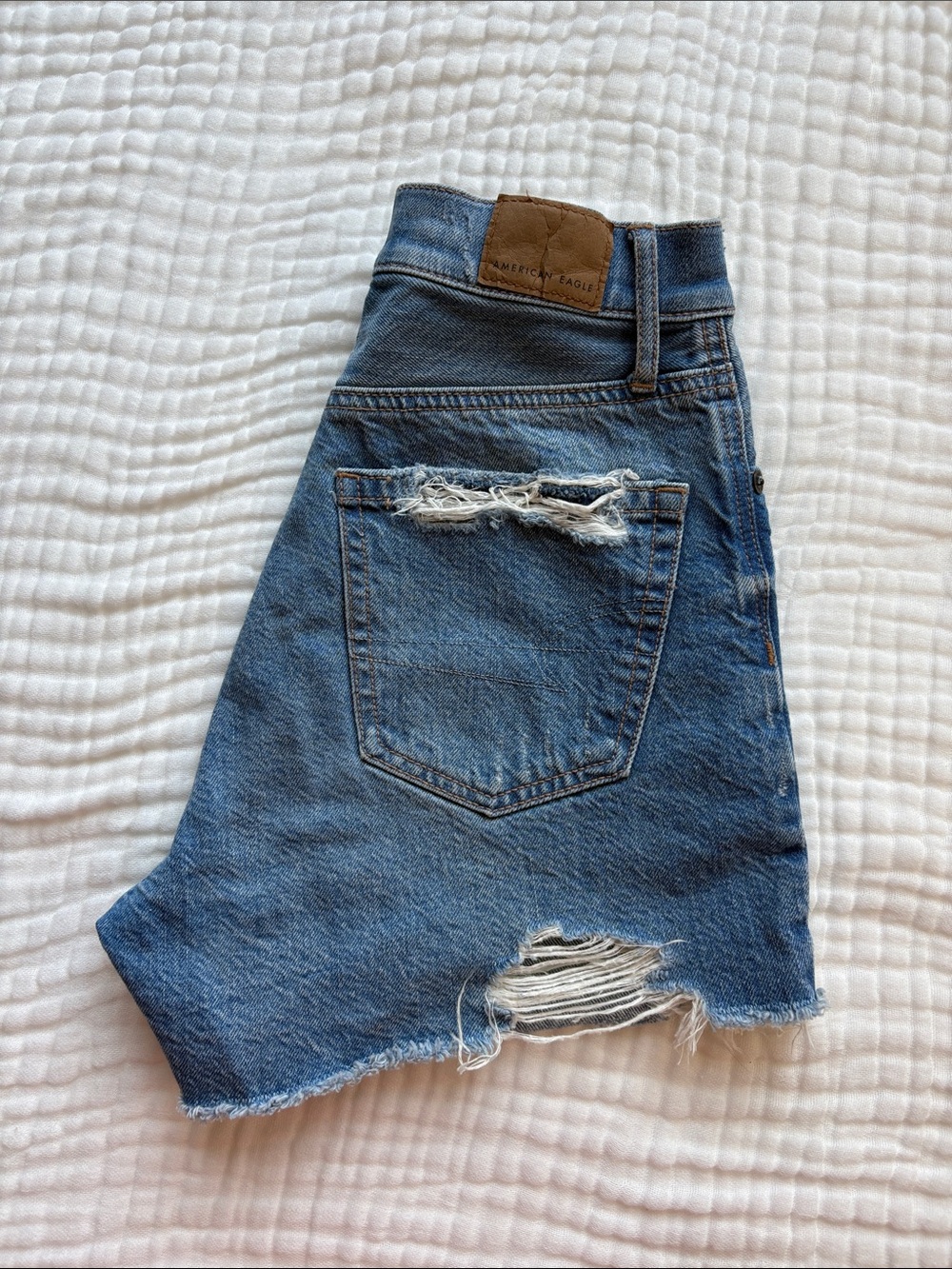 American Eagle Distressed Denim cutoff shorts Size 000 (24W)